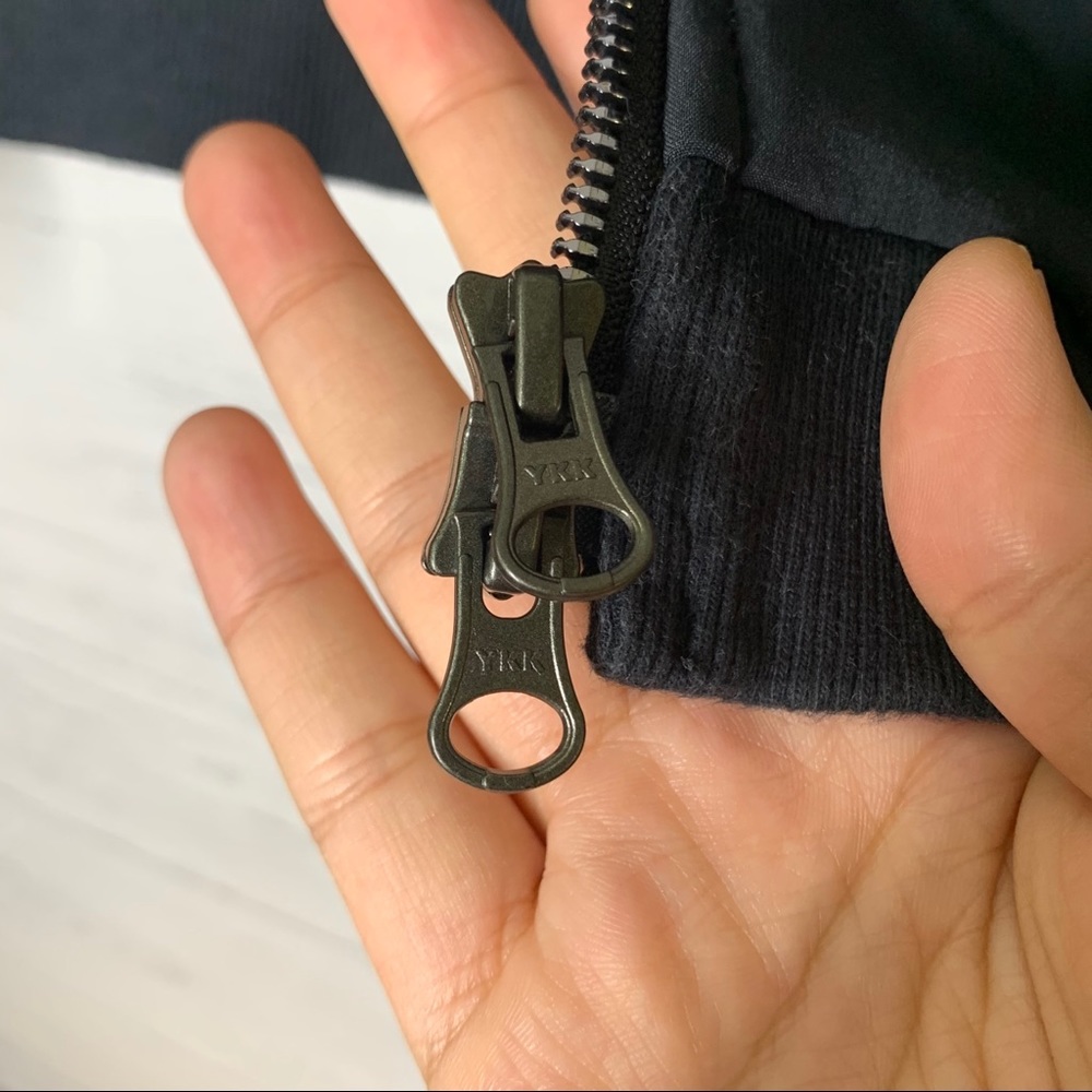 Uo without walls black perforated sport jacket/M - Picture 5 of 11